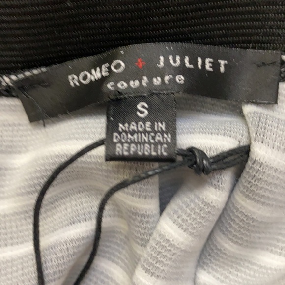 Romeo & Juliet Couture Black & White Strip… - Picture 4 of 4